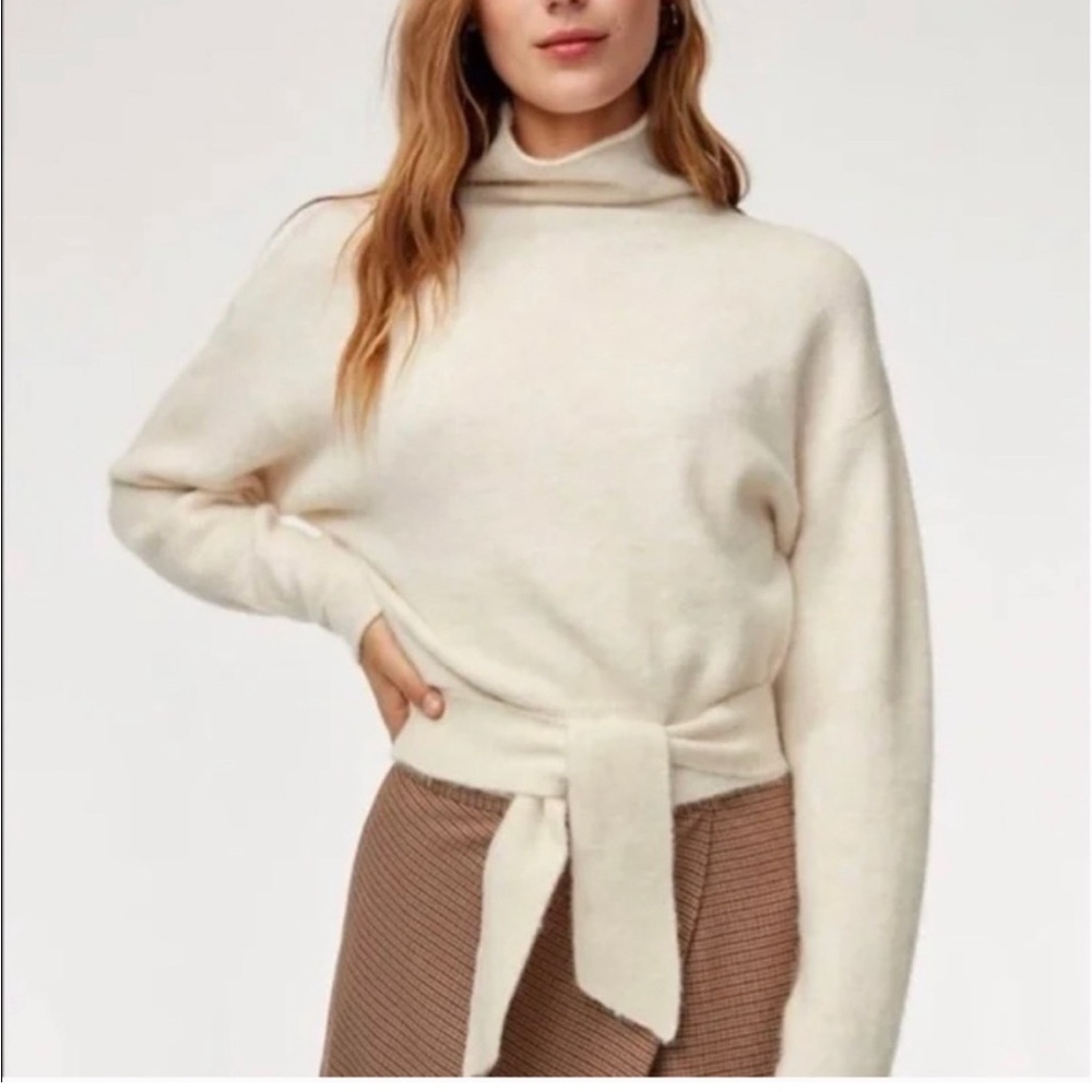 Wilfred Lorin Sweater in Light Birch